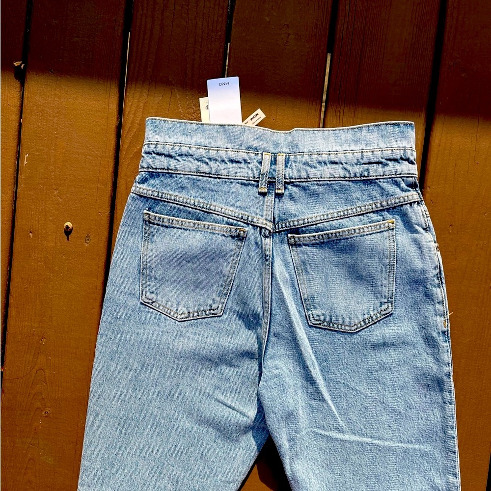 MNG• DENIM